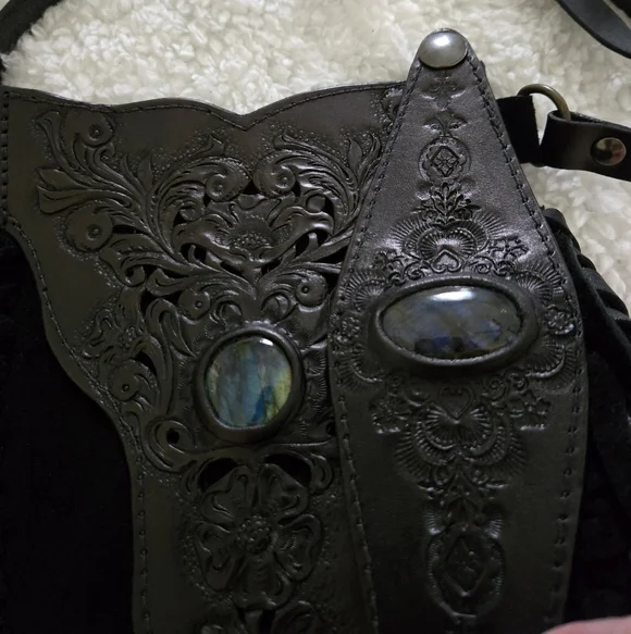 RESERVED❣️❣️Buffalo Girl Suede Phone Pouch - Picture 6 of 14